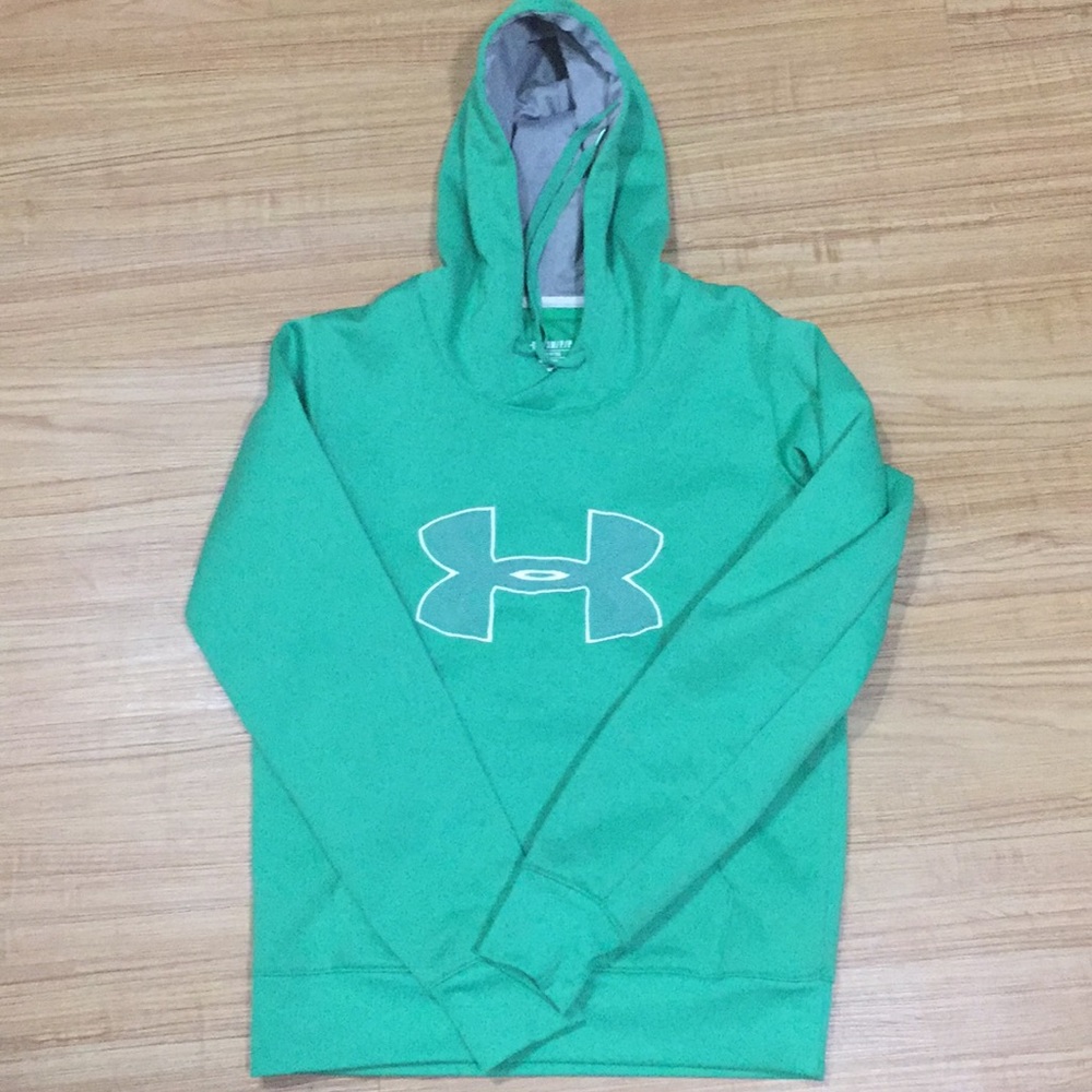 Under Armour sweatshirt